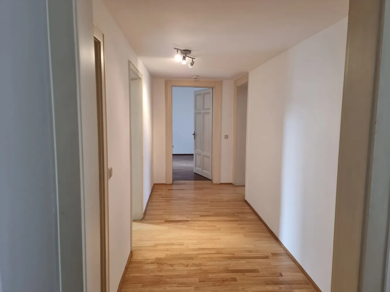 3 Zimmer Wohnung mit 125 m² in Wiesbaden – Bild 7