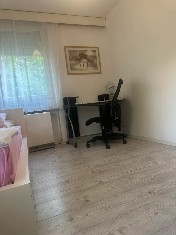 Shared room with 48 m² in Stuttgart – Photo 4