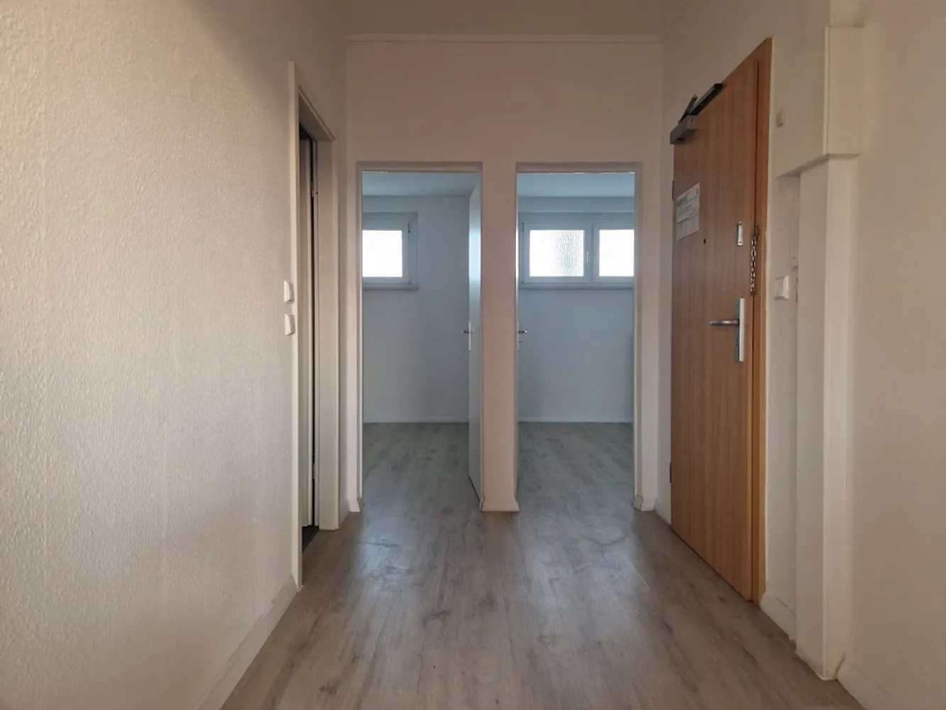 5 Zimmer Wohnung mit 84 m² in Halle (Saale) – Bild 1