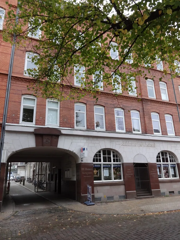 2 Zimmer Wohnung mit 69 m² in Kiel – Bild 1