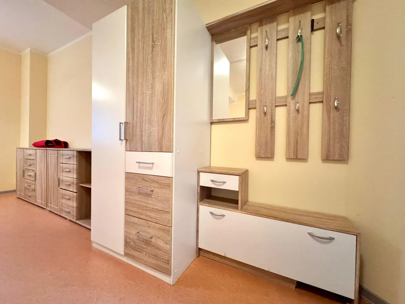 1 room apartment with 50 m² in Limbach-Oberfrohna – Photo 5