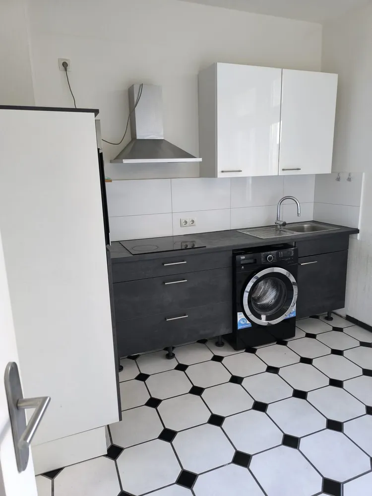 2 Zimmer Wohnung mit 50 m² in Ludwigshafen am Rhein – Bild 2