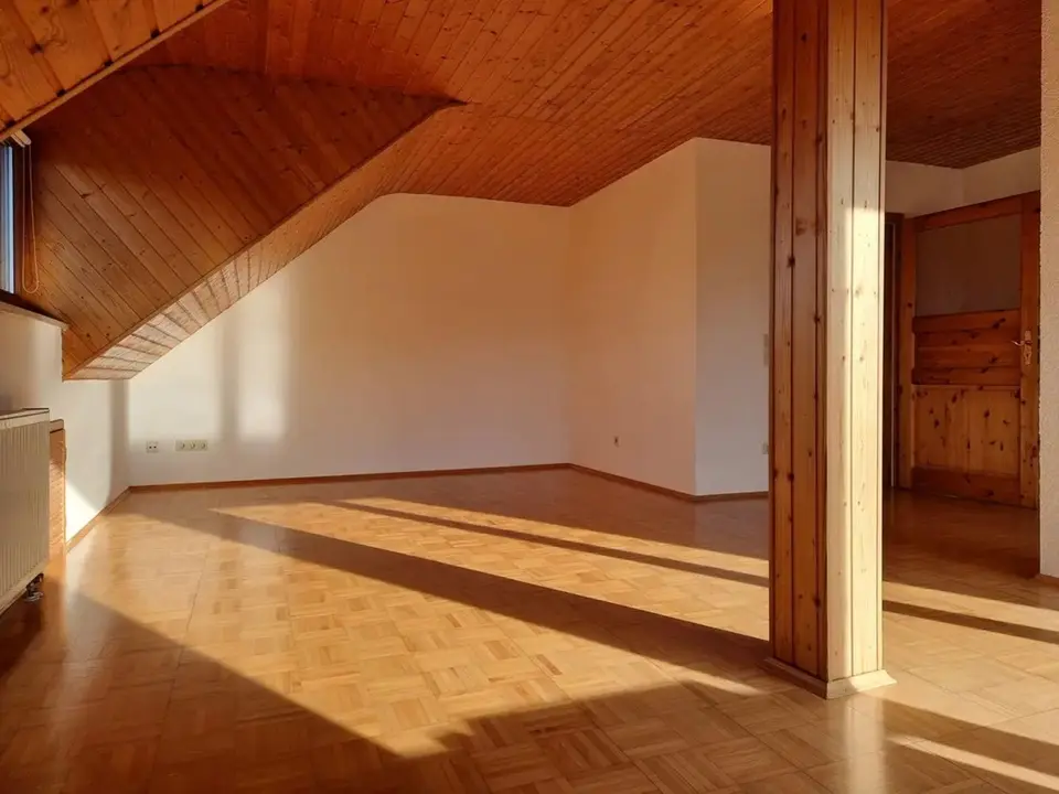 4 Zimmer Wohnung mit 100 m² in Karlsruhe – Bild 3
