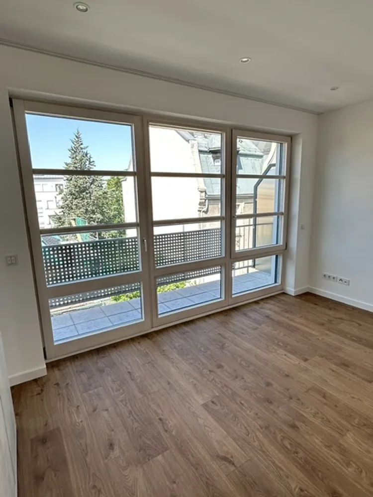2 Zimmer Wohnung mit 91 m² in Frankfurt am Main – Bild 10