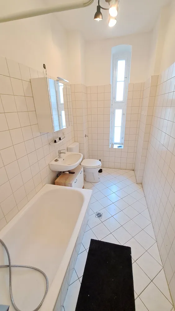 2 Zimmer Wohnung mit 87 m² in Berlin – Bild 6