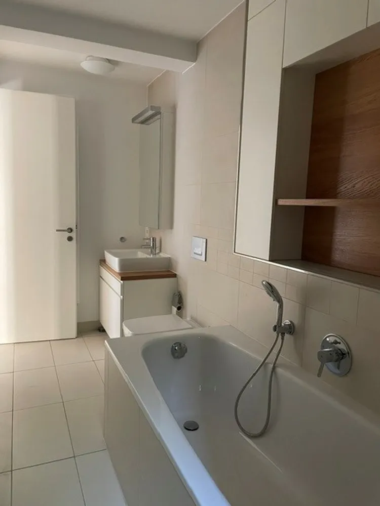 5 Zimmer Wohnung mit 207 m² in Frankfurt am Main – Bild 12