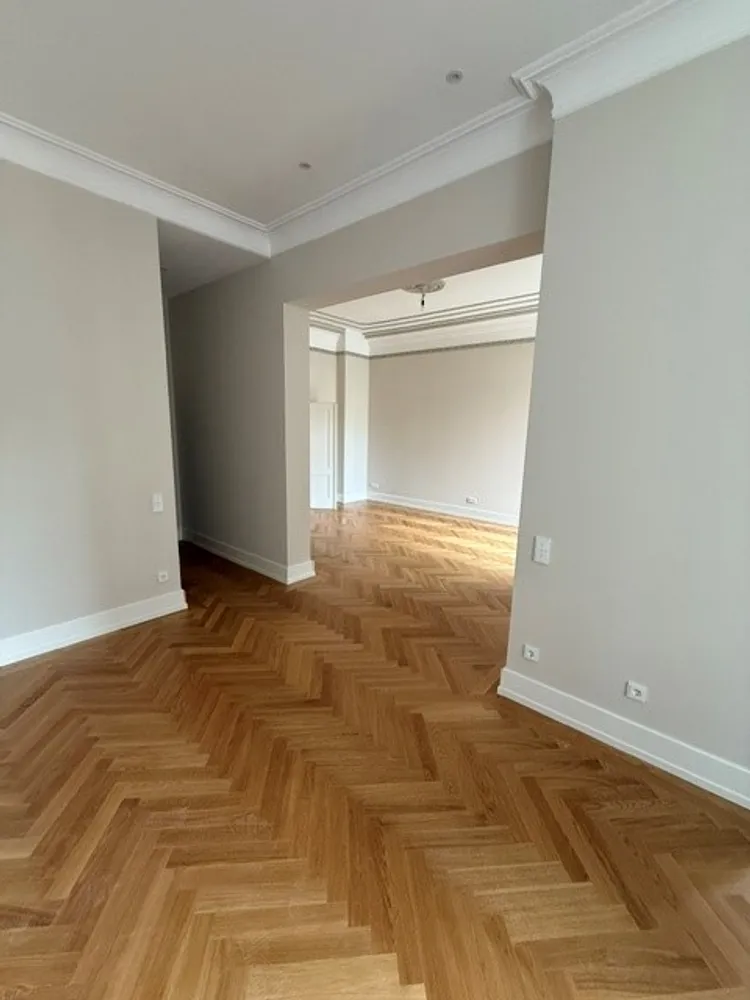 3 Zimmer Wohnung mit 88 m² in Frankfurt am Main – Bild 2
