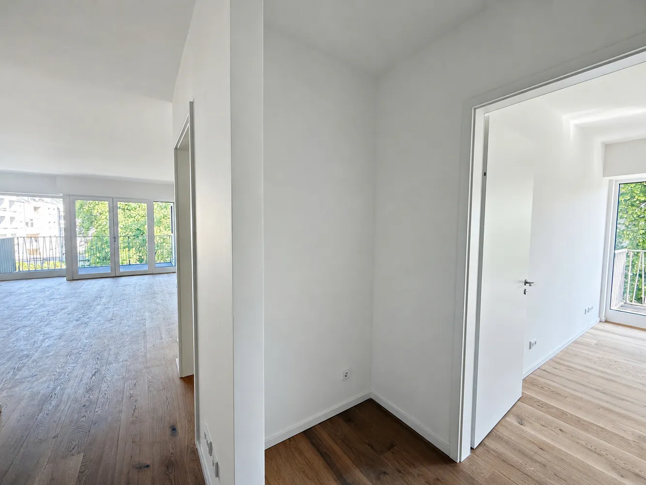 4 Zimmer Wohnung mit 122 m² in Düsseldorf – Bild 3