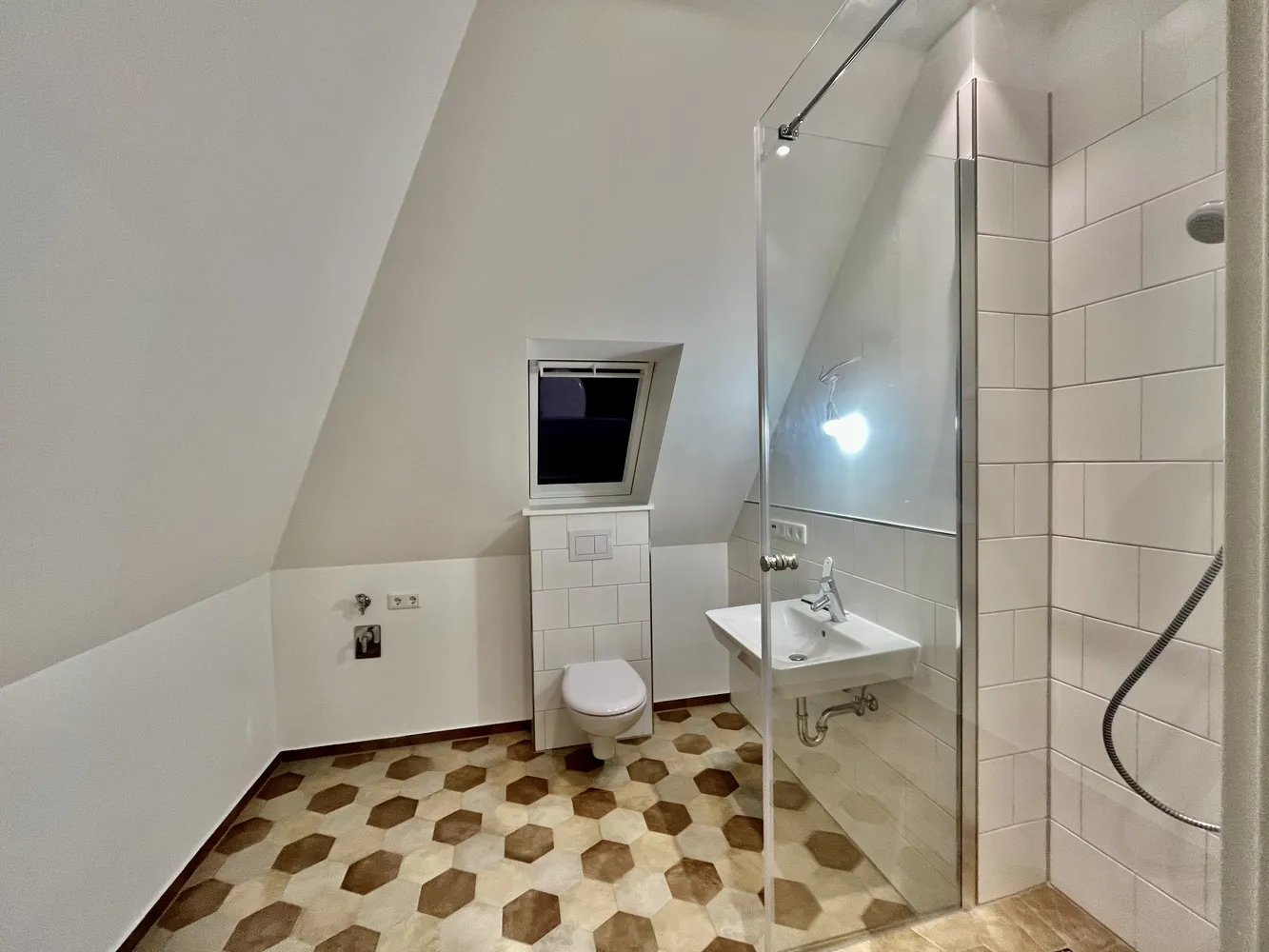 2 Zimmer Wohnung mit 35 m² in Lübeck – Bild 7