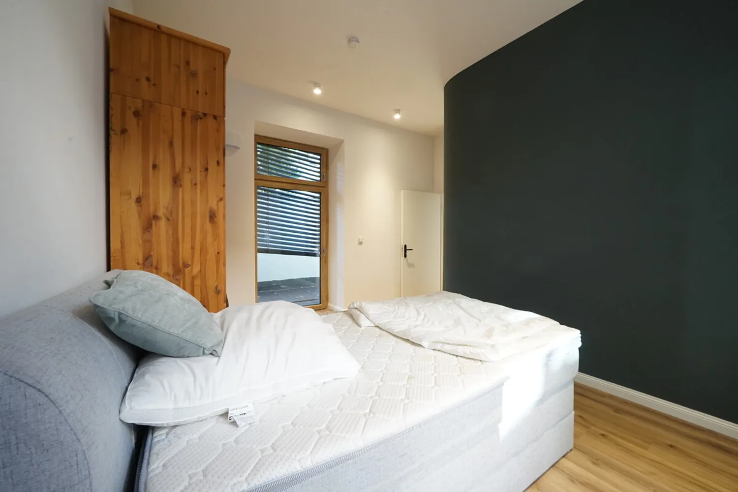 2 room apartment with 73 m² in Cologne – Photo 3