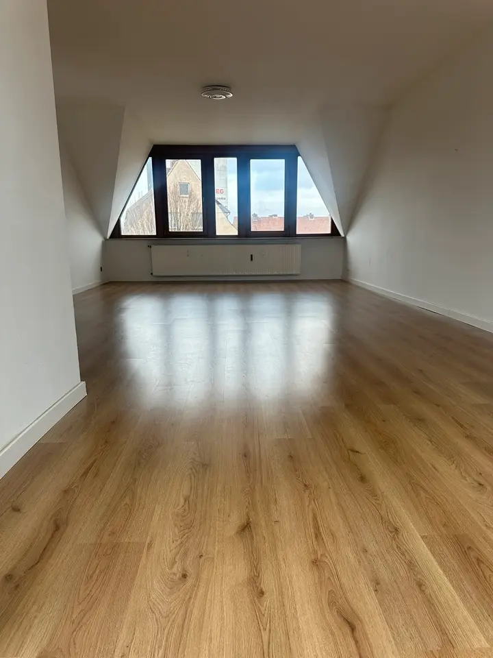 4 Zimmer Wohnung mit 140 m² in Minden – Bild 2