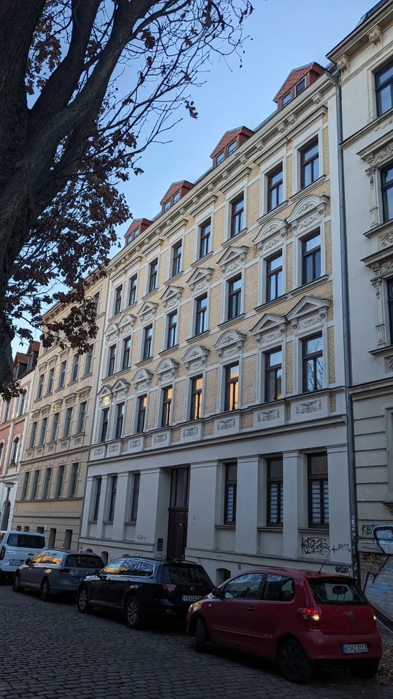 4 Zimmer Wohnung mit 60 m² in Halle (Saale) – Bild 1