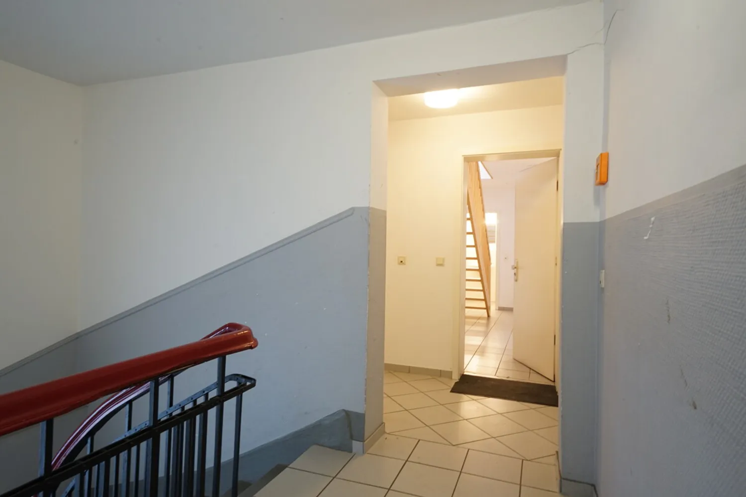 3 Zimmer Wohnung mit 98 m² in Köln – Bild 2