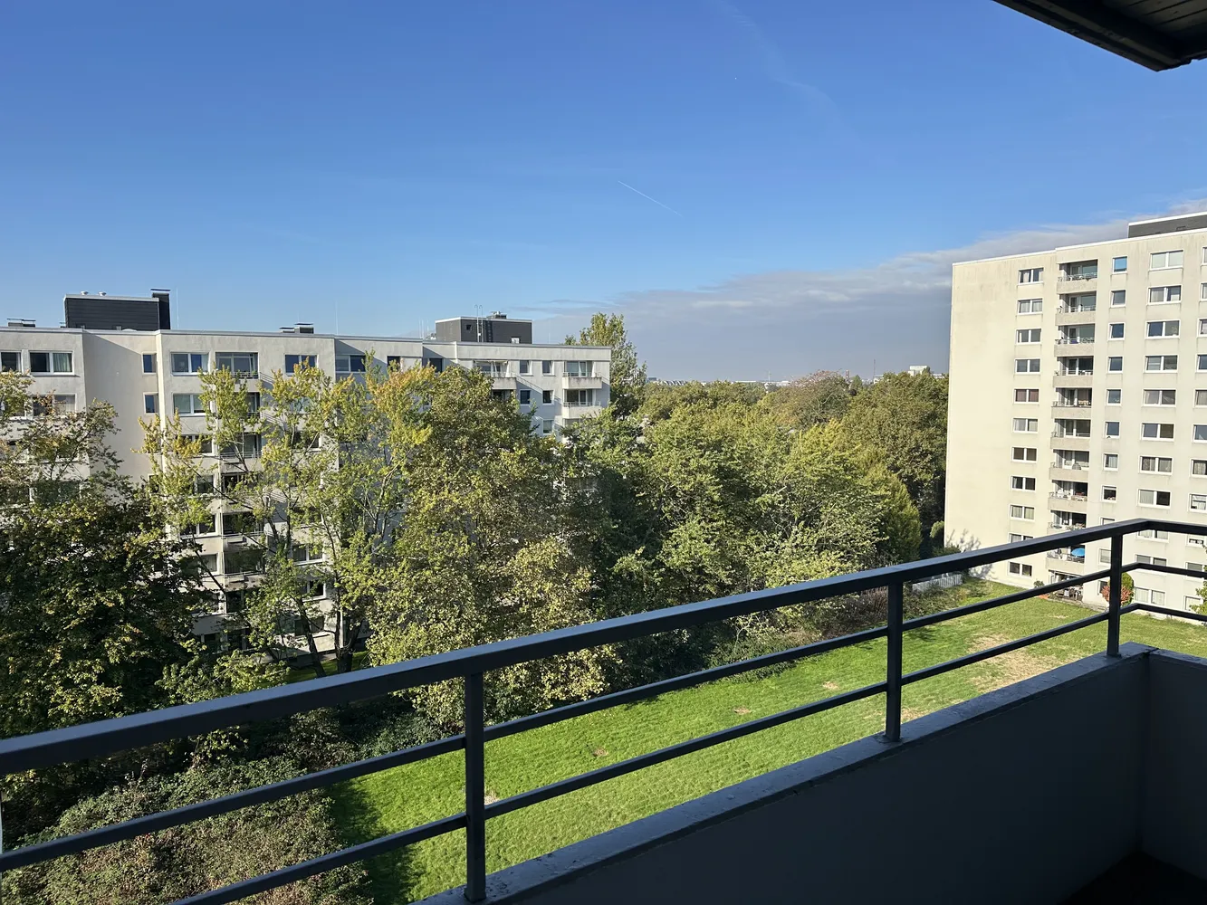 2 room apartment with 90 m² in Düsseldorf – Photo 6