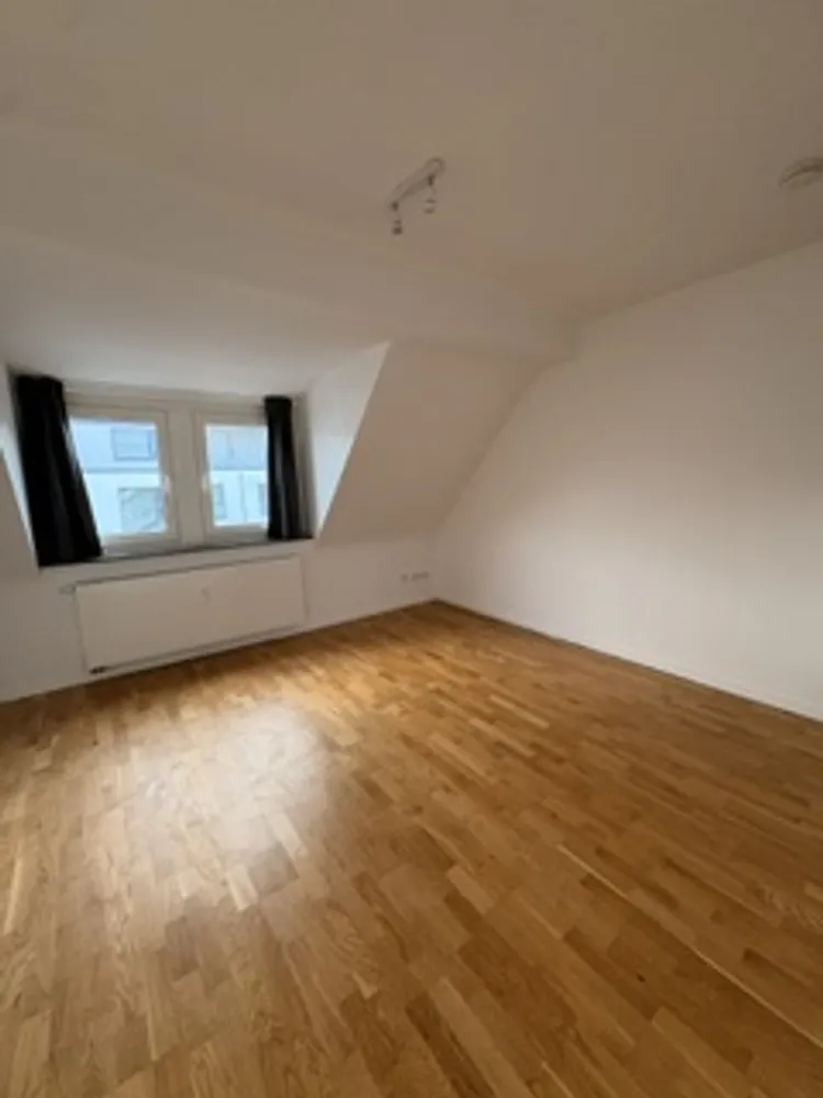 3 Zimmer Wohnung mit 70 m² in Düsseldorf – Bild 7