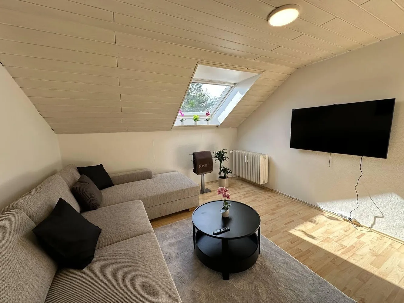 4 Zimmer Wohnung mit 69 m² in Augsburg – Bild 1
