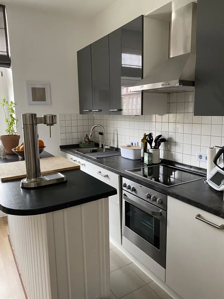 2 Zimmer Wohnung mit 70 m² in Düsseldorf – Bild 2