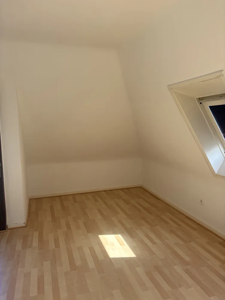 3 Zimmer Wohnung mit 76 m² in Neuss – Bild 2