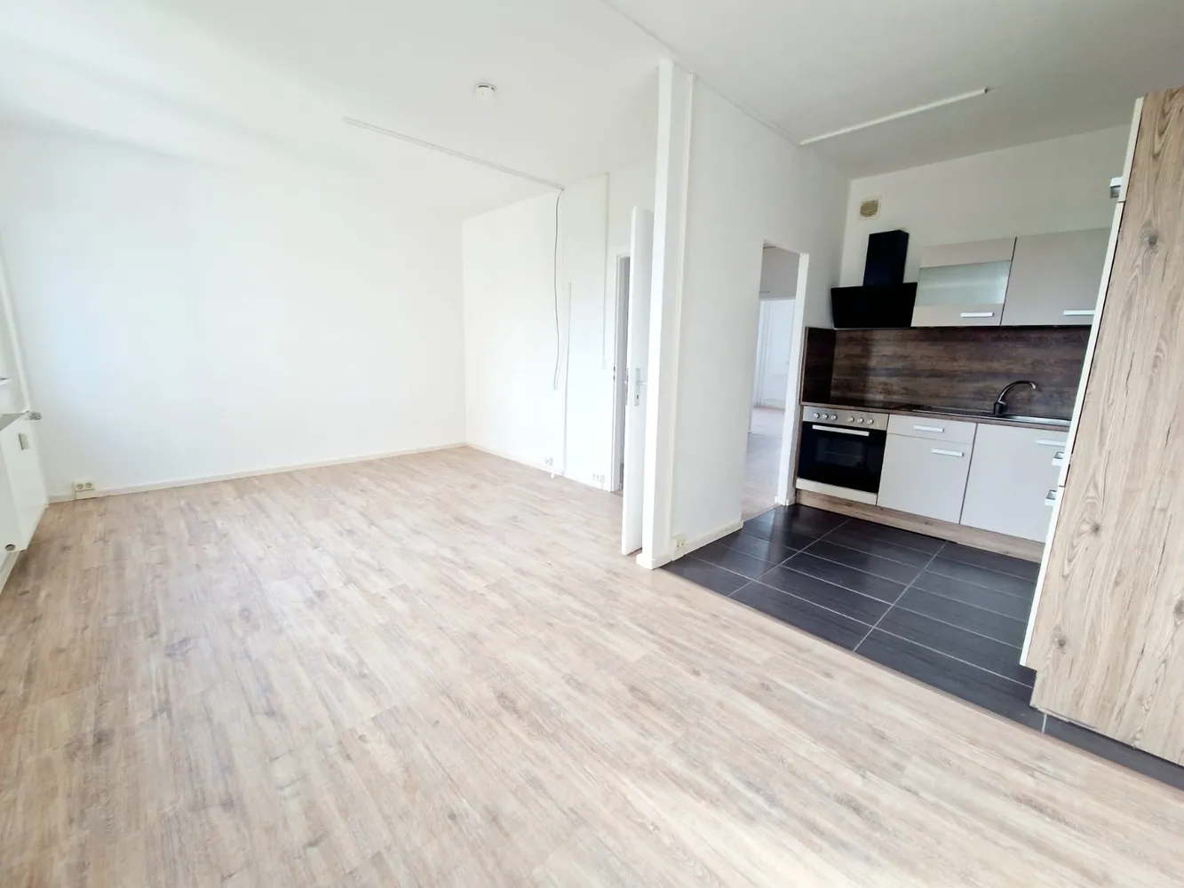 3 Zimmer Wohnung mit 55 m² in Halle (Saale) – Bild 4