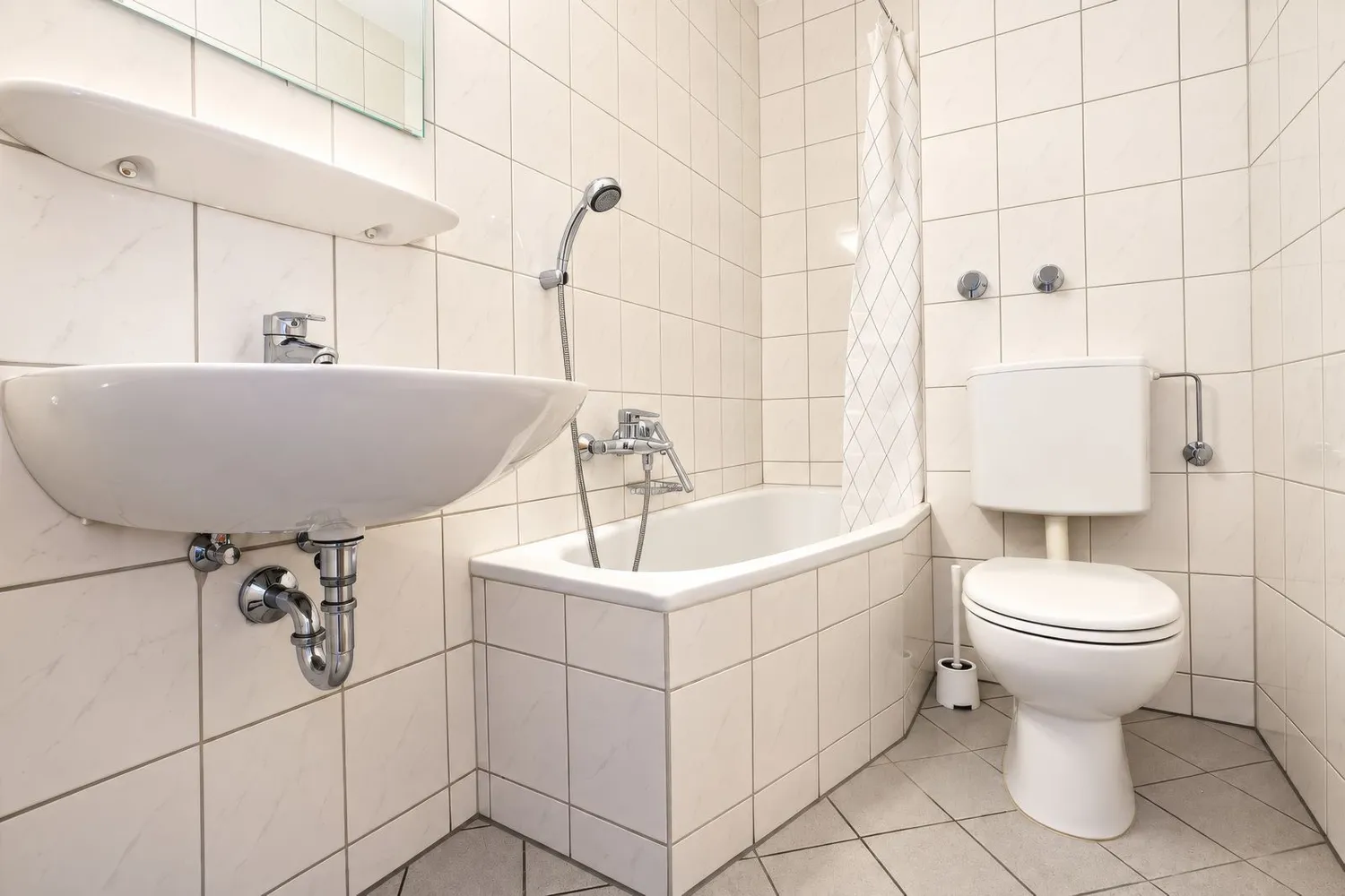 1 room apartment with 27 m² in Frankfurt am Main – Photo 6
