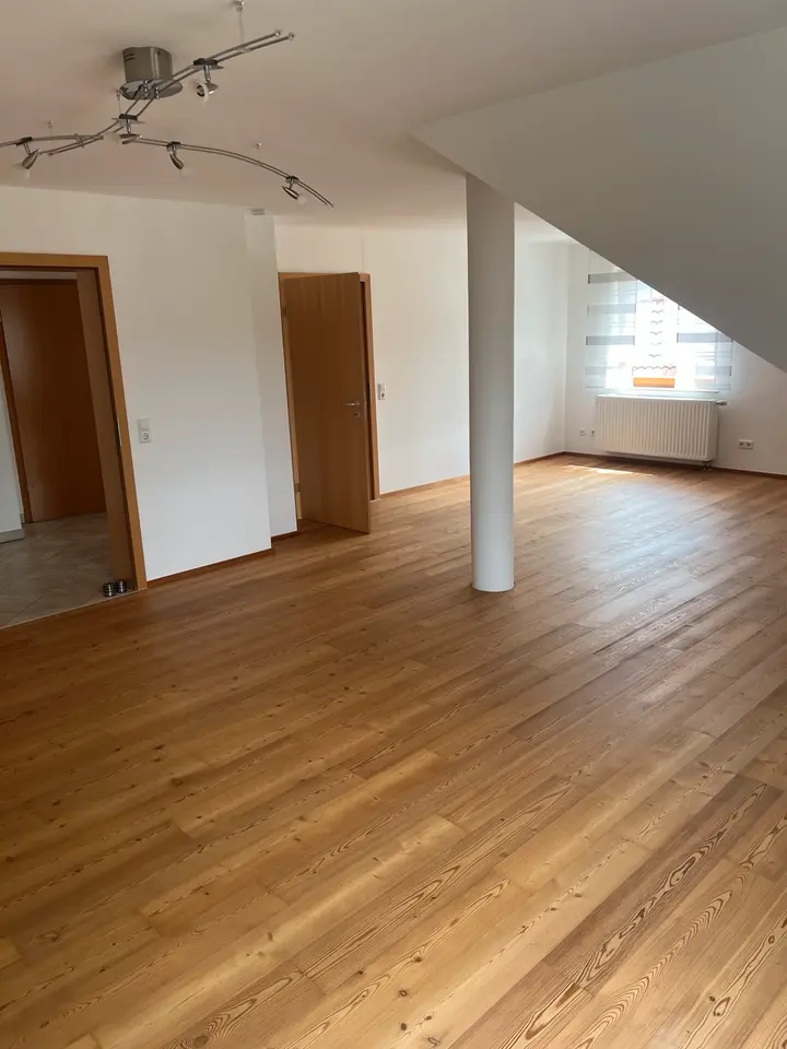 4 Zimmer Wohnung mit 71 m² in Rottenburg am Neckar – Bild 1