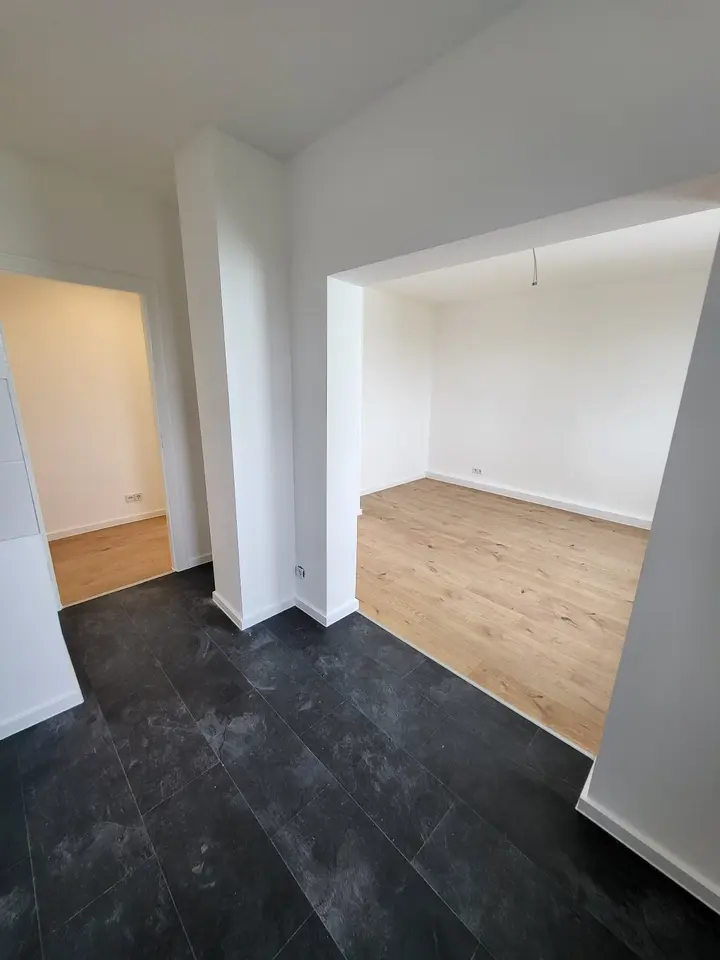 5 Zimmer Wohnung mit 117 m² in Bitterfeld-Wolfen – Bild 1