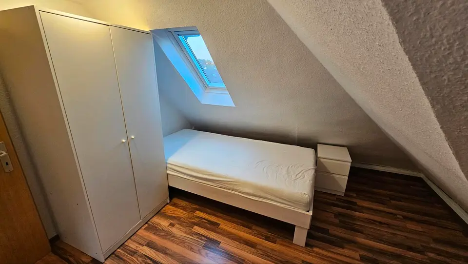 WG-Zimmer mit 93 m² in Essen – Bild 2