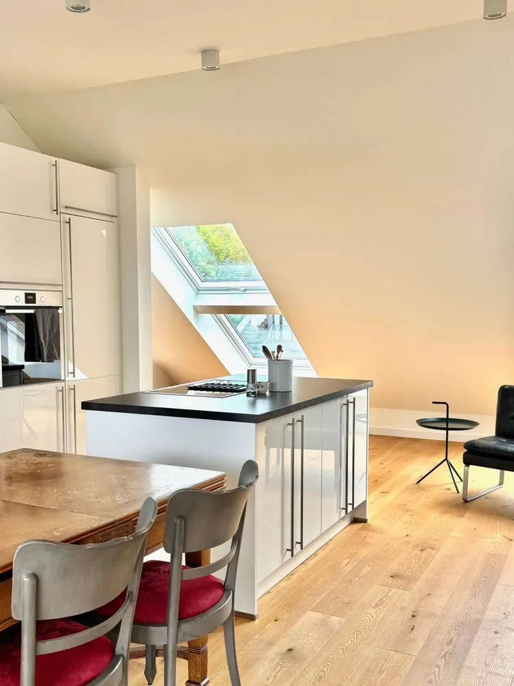2 Zimmer Wohnung mit 104 m² in Bremen – Bild 1