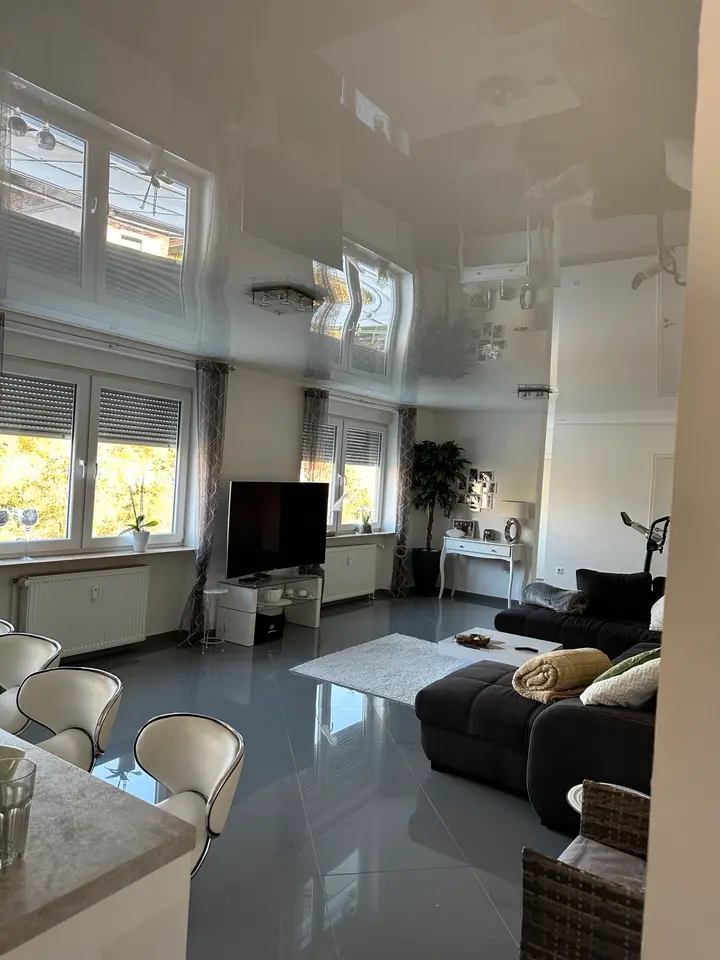 5 Zimmer Wohnung mit 165 m² in Leverkusen – Bild 1