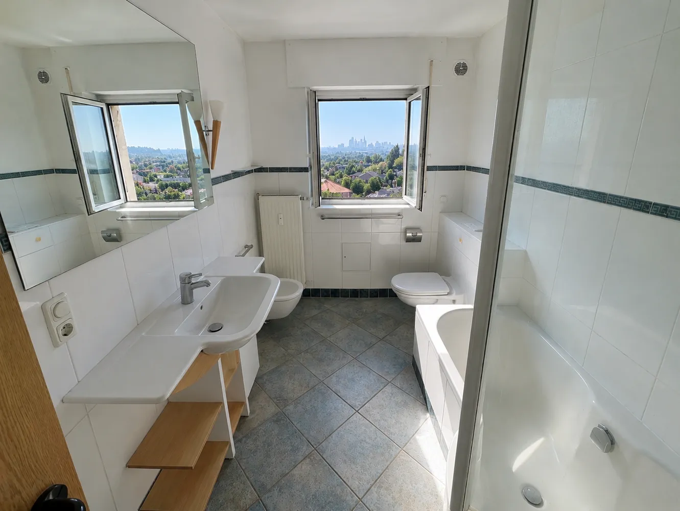 4 Zimmer Wohnung mit 105 m² in Frankfurt am Main – Bild 7