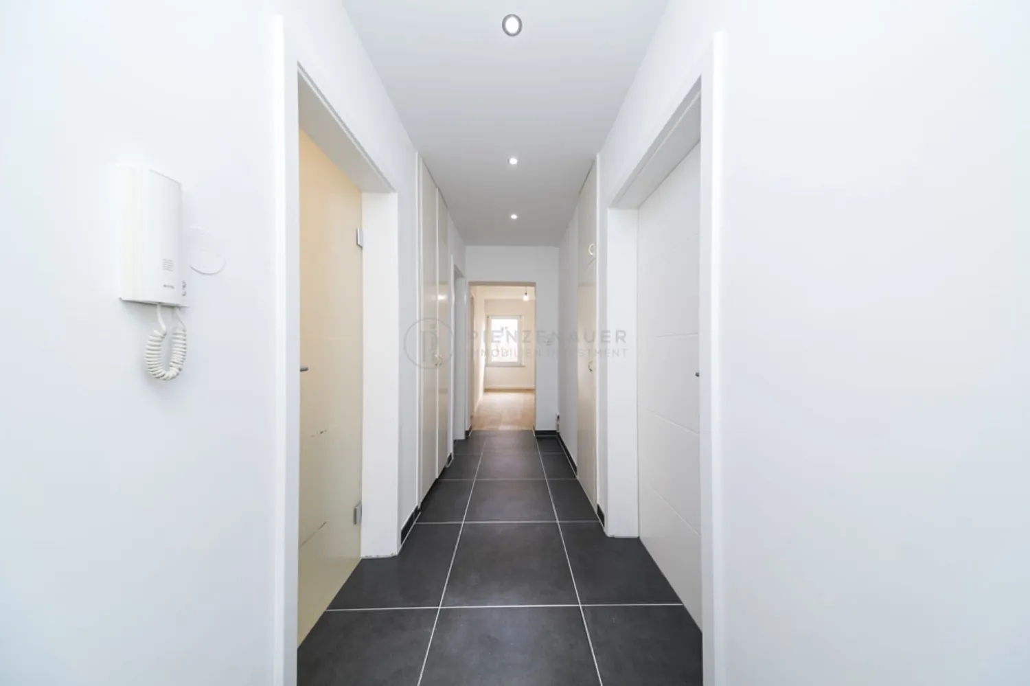 1 Zimmer Wohnung mit 15 m² in München – Bild 1