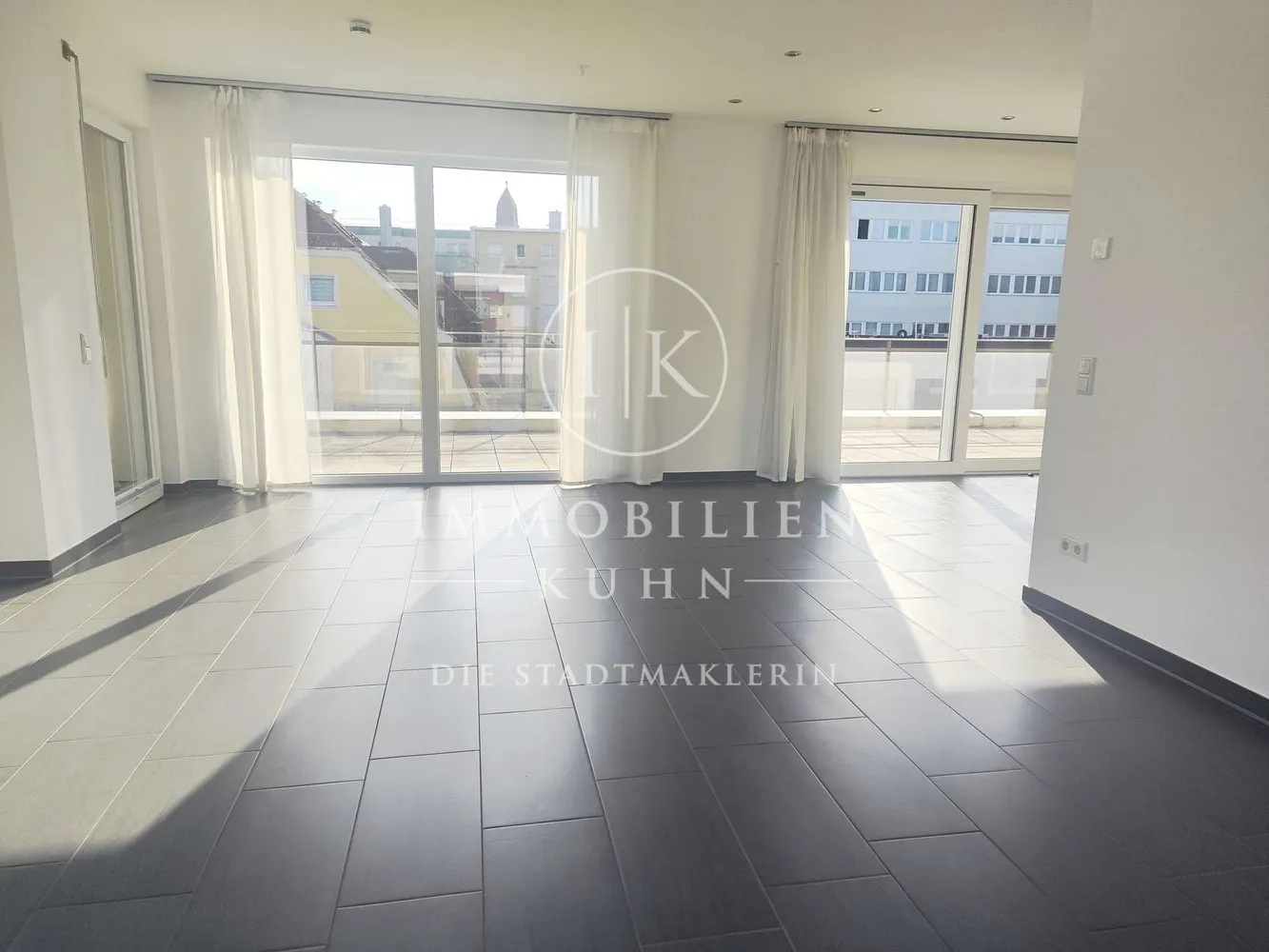 3 Zimmer Wohnung mit 176 m² in Augsburg – Bild 4