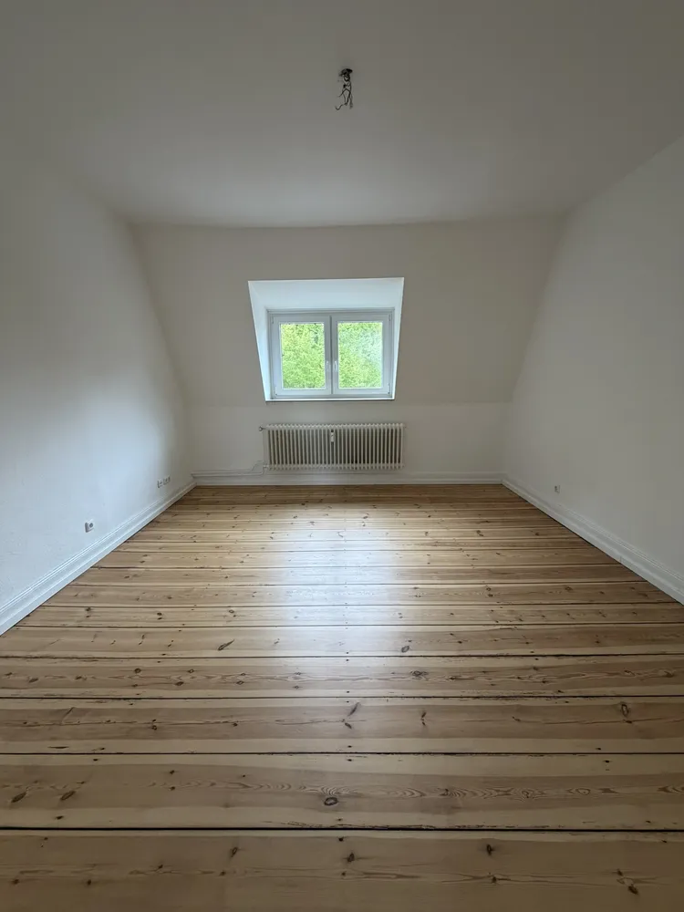 6 Zimmer Wohnung mit 180 m² in Hamburg – Bild 8
