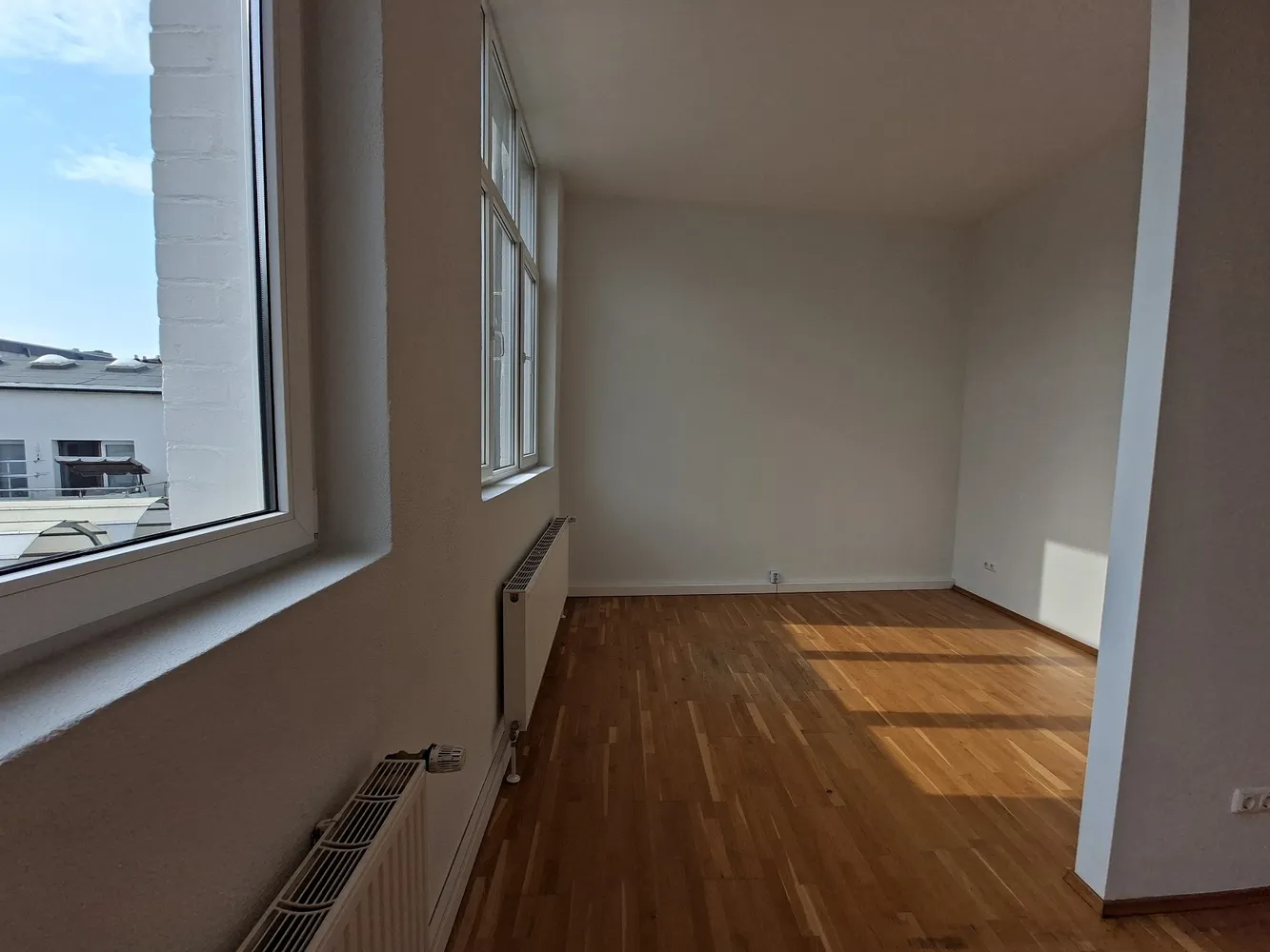 2 Zimmer Wohnung mit 95 m² in Frankfurt am Main – Bild 4