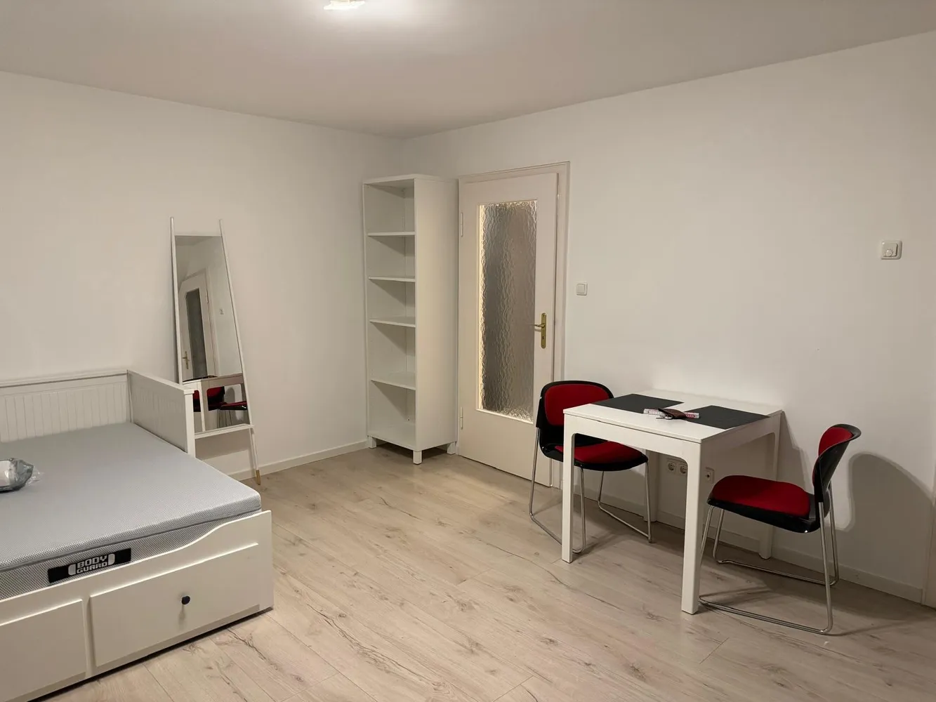 1 Zimmer Wohnung mit 32 m² in München – Bild 6