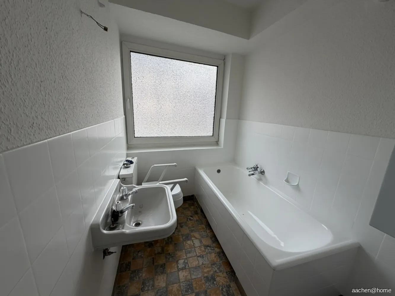 2 Zimmer Wohnung mit 72 m² in Aachen – Bild 4