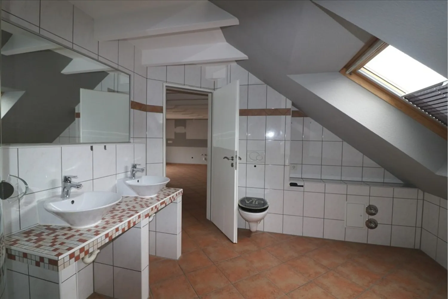 2 Zimmer Wohnung mit 65 m² in Duisburg – Bild 11