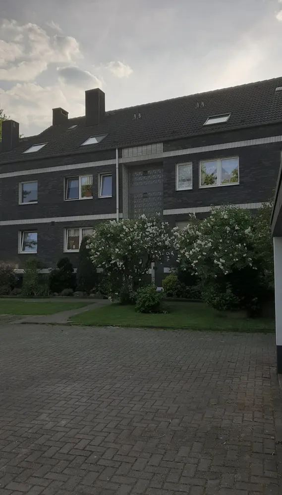 4 Zimmer Wohnung mit 96 m² in Duisburg – Bild 2