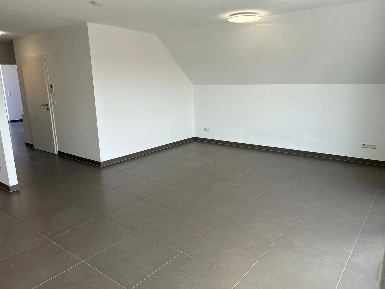 4 room apartment with 85 m² in Sindelfingen – Photo 2
