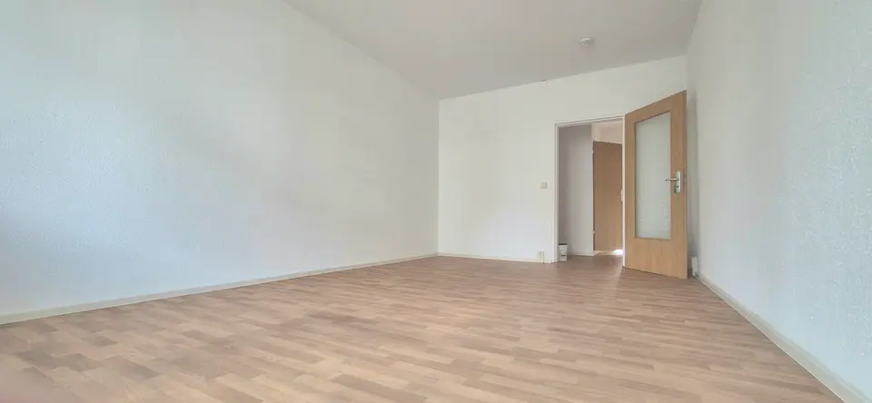 4 Zimmer Wohnung mit 87 m² in Crimmitschau – Bild 2