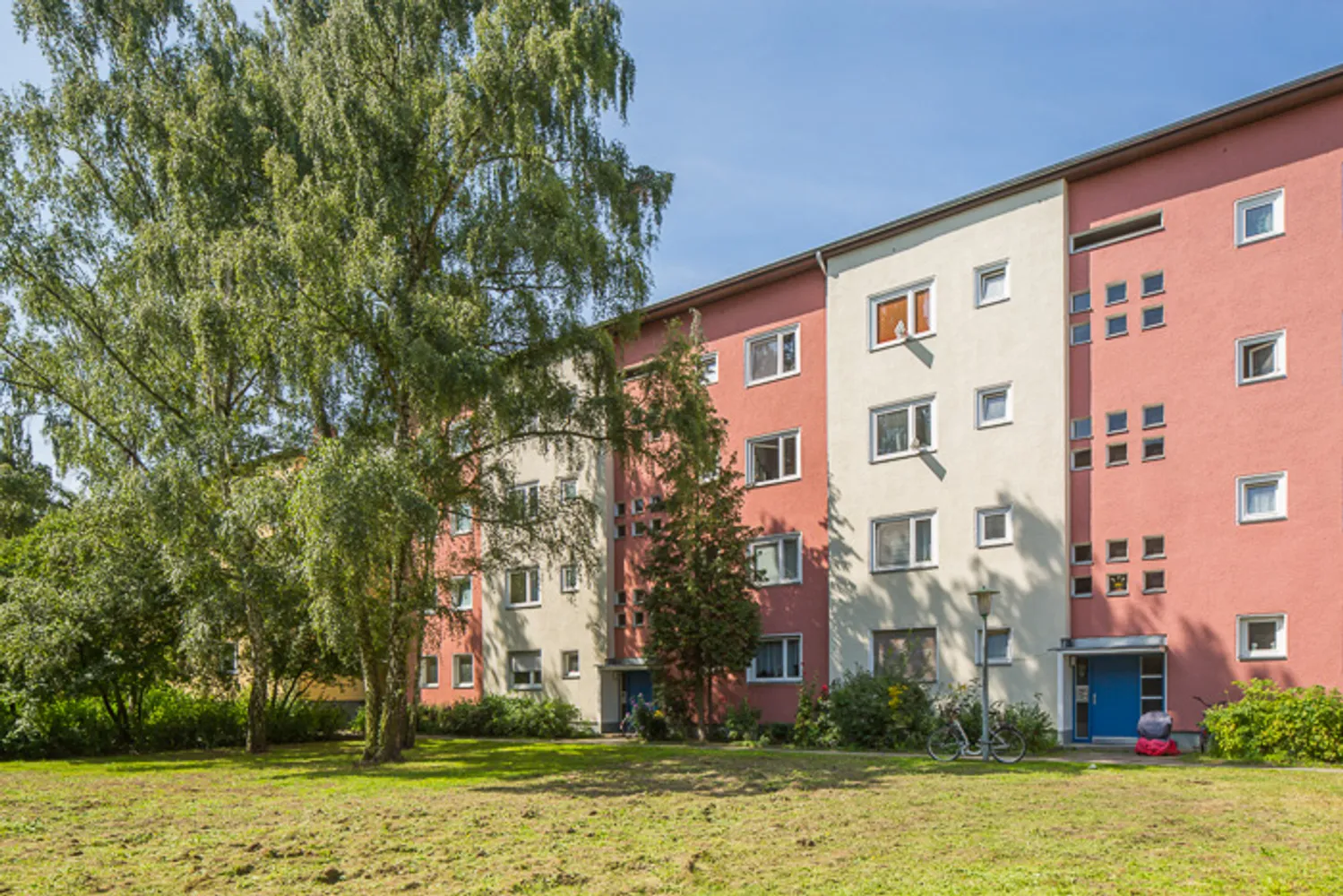 2 room apartment with 63 m² in Berlin – Photo 1