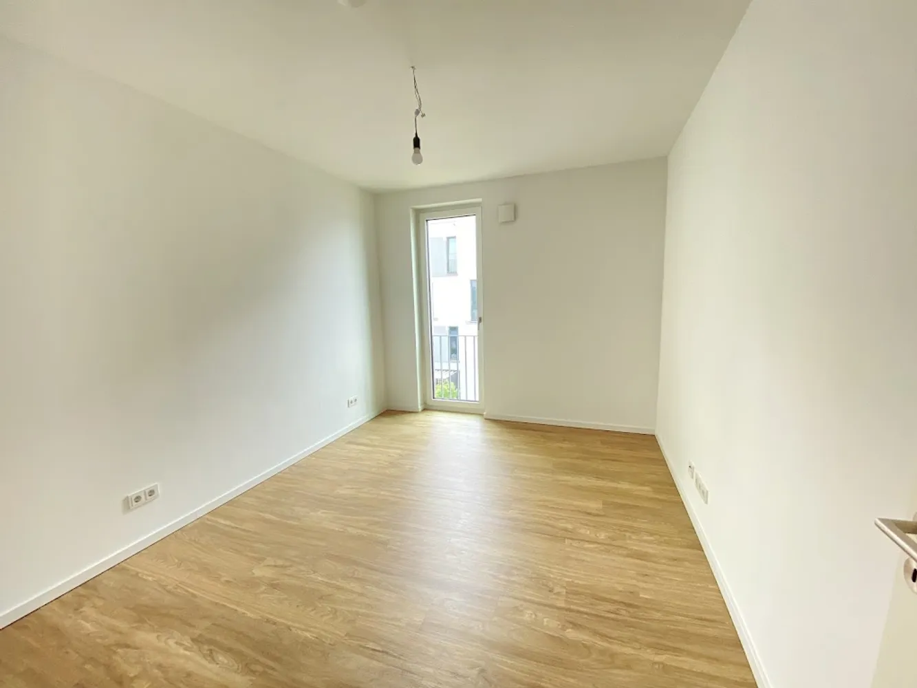 2 Zimmer Wohnung mit 65 m² in Berlin – Bild 6