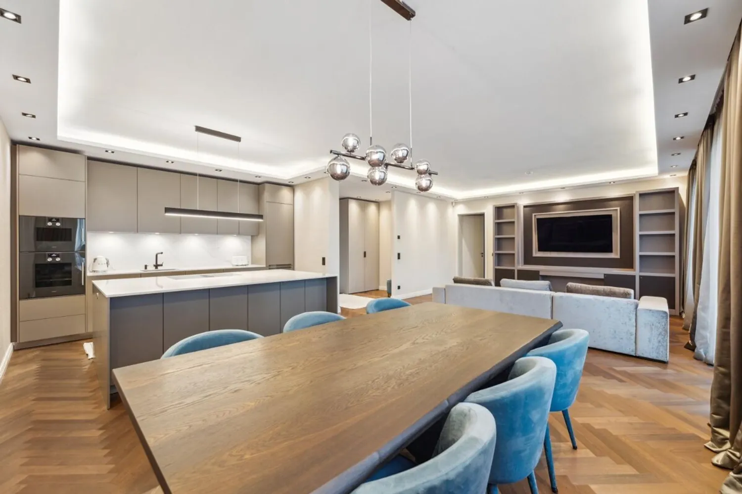 5 Zimmer Wohnung mit 149 m² in Berlin – Bild 1