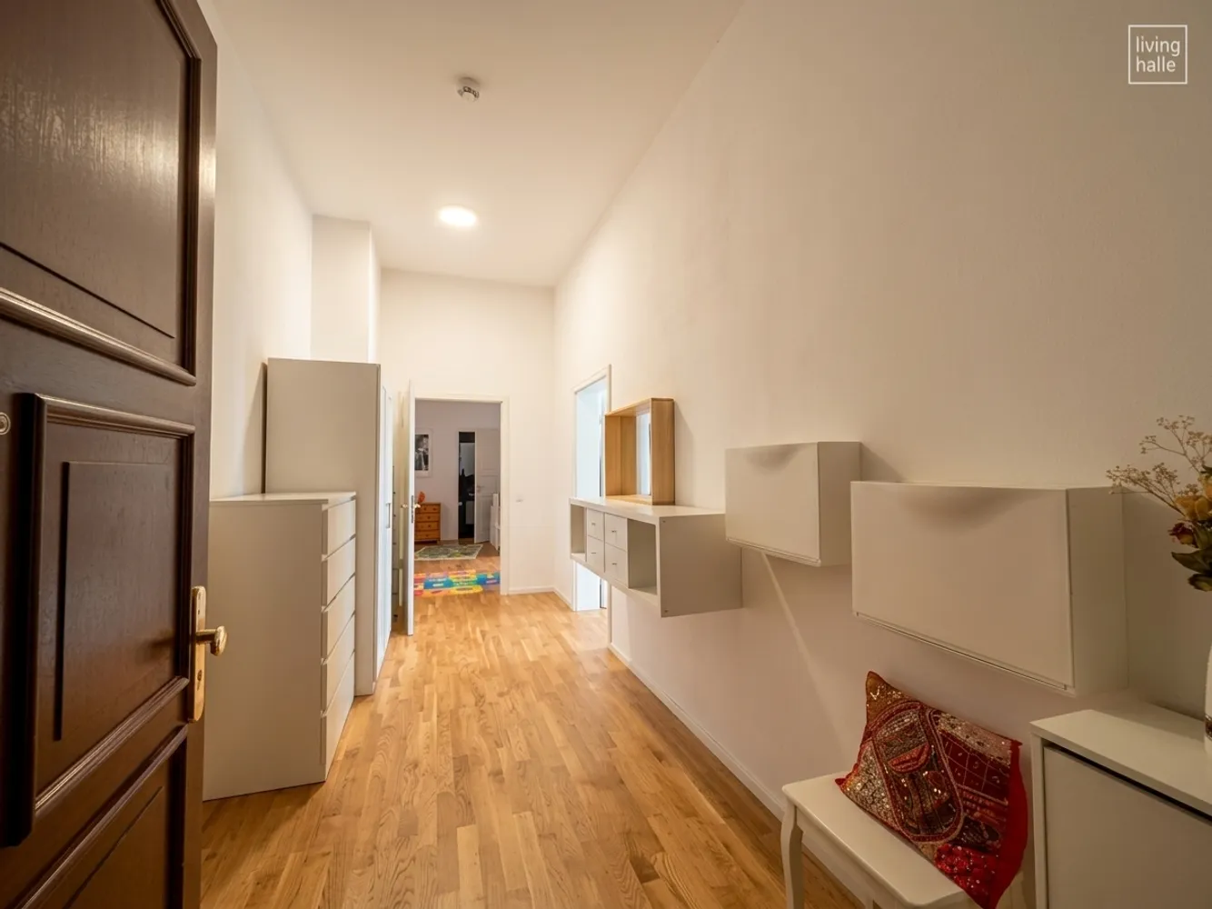 4 Zimmer Wohnung mit 127 m² in Halle (Saale) – Bild 2