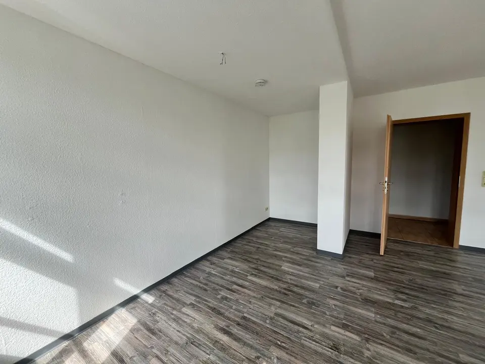 3 Zimmer Wohnung mit 68 m² in Bitterfeld-Wolfen – Bild 2