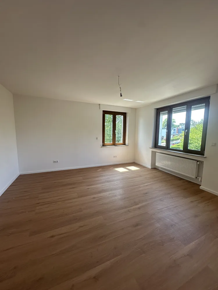 6 Zimmer Wohnung mit 200 m² in Wuppertal – Bild 6
