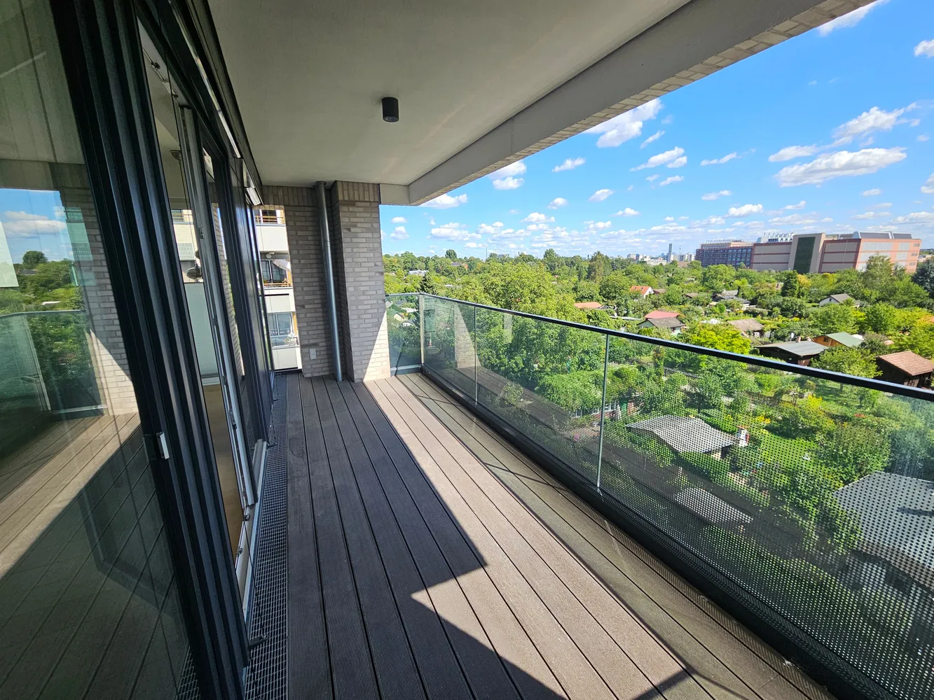 4 Zimmer Wohnung mit 99 m² in Berlin – Bild 1