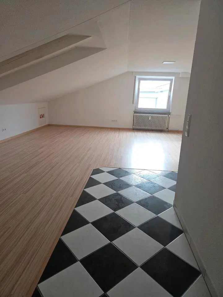 2 Zimmer Wohnung mit 71 m² in Singen – Bild 2