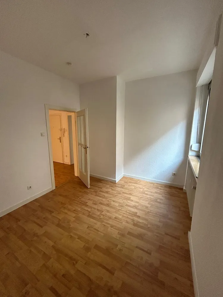 3 Zimmer Wohnung mit 70 m² in Düsseldorf – Bild 2