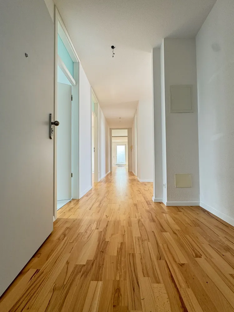 3 Zimmer Wohnung mit 127 m² in Frankfurt am Main – Bild 1